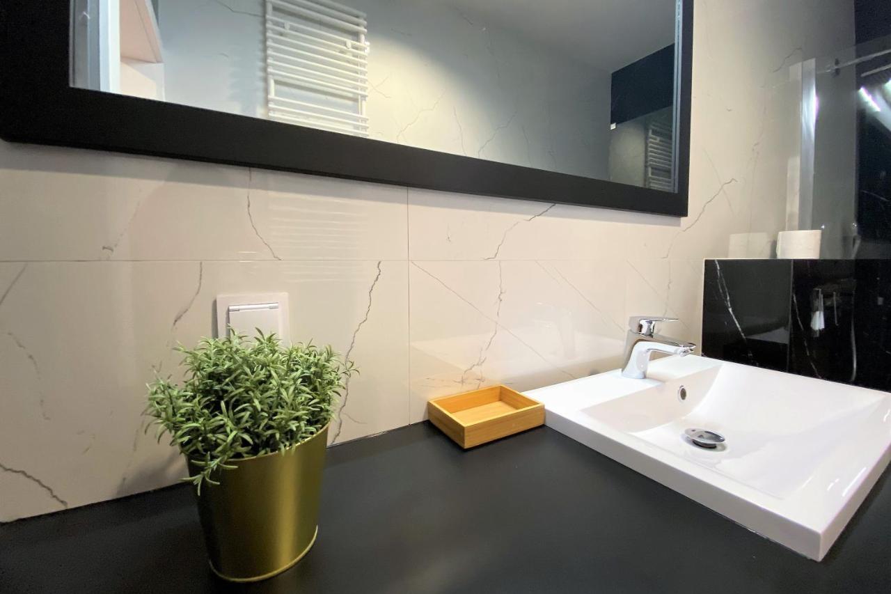 Erapartments Browary Warszawskie วอร์ซอ ภายนอก รูปภาพ